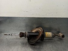 7700815640 front shock