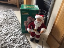 Vintage Christmas Animatronic Hip Swinging Sings Santa Claus Is Coming To Town