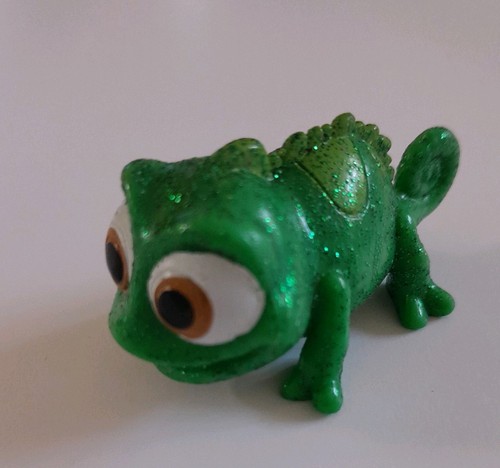 Disney tangled pascal the - pascal,