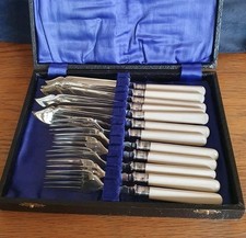 Vintage Cased EPNS Fish Set -