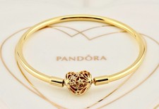 New Genuine Pandora Shine Gold Moments Celestial Heart Clasp Bangle 563401C01-17