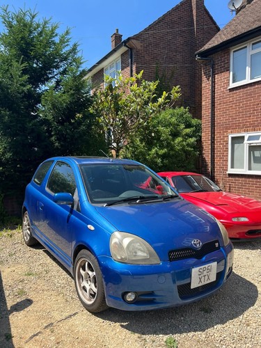 Toyota yaris sport - toyota,