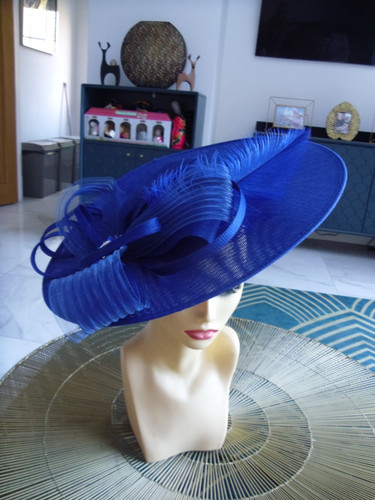 Stunning royal blue jewelled - stunning,