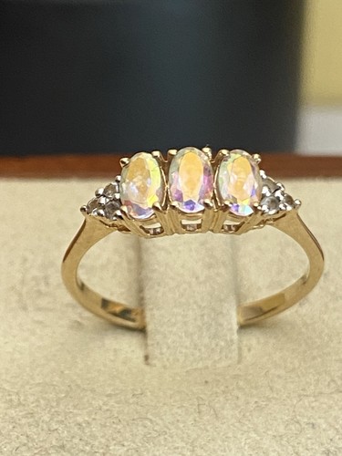 Carat yellow gold - yellow,