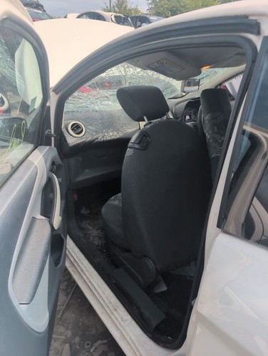 Ford studio 2008 - ka, door