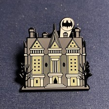Batman's House  Metal & Enamel Pin badge art pins