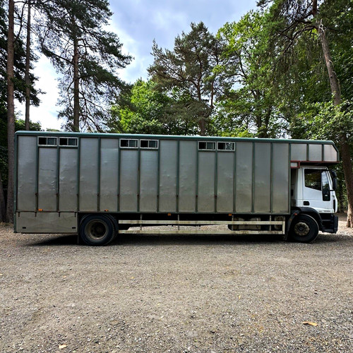 Iveco eurocargo horsebox hgv - iveco,