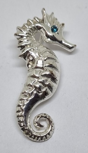 Vintage silver tone seahorse - silver,