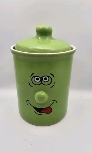 Trade winds green character - green,