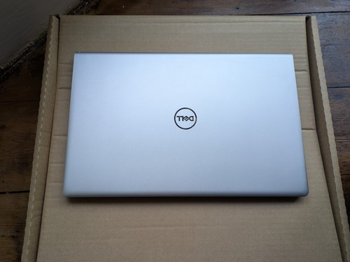 Dell inspiron 3520 1235u - 3520, i5-1235u