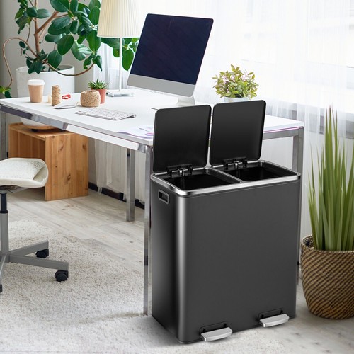 Waste bin with plastic inner - bin,