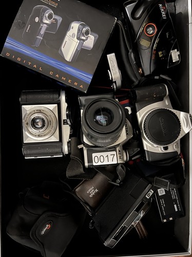 Leica kodak canon pentax - leica,