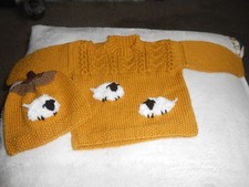 Hand knitted  Gold *Woolly