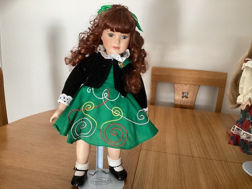 Irish porcelaine vintage doll