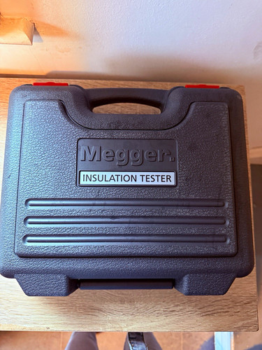 Megger mit220 megohmmeter - megger,