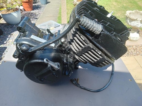 Suzuki 175 engine - engine, rebuilt