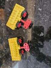 Lego City Wind Up Motor with wheels & tyres plus keys X 2 1980's Vintage Lego