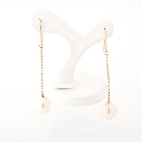 Tiffany pearl by the - &,