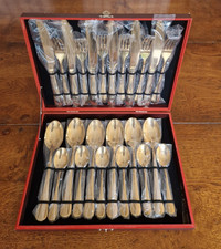 Canteen Of Gilded Dining Cutlery 24 Pieces