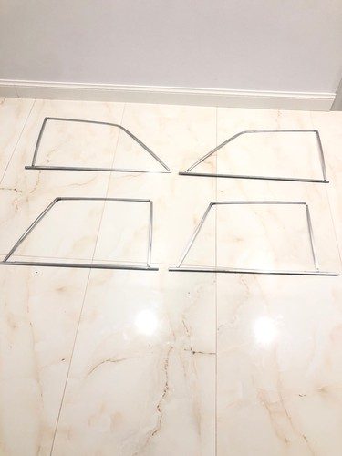 Audi doors glasses - b2,