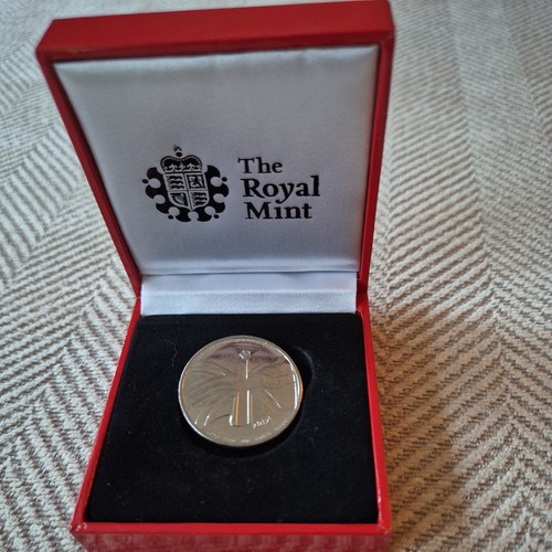 Queens diamond jubilee coin - queens,