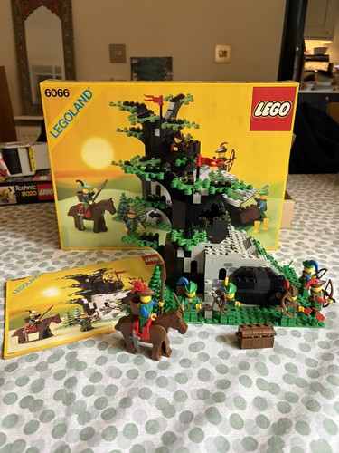 Lego castle 6066 camouflaged - castle,