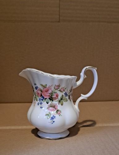 Vintage royal albert moss - albert, "moss