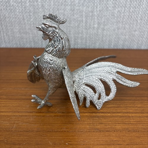 Vintage white metal fighting - vintage,