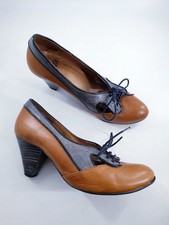 Solea size 3 (36) tan brown / grey leather lace up cone heel court shoes