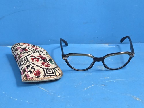 Vintage cat eye - vintage,