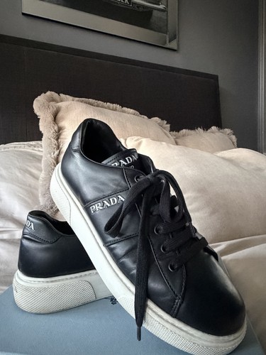 Women black prada - black,