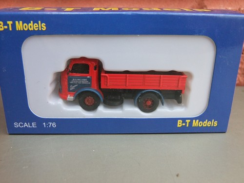 Base toys t - base, /