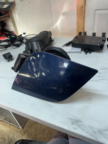 Ford focus fuel flap - focus,