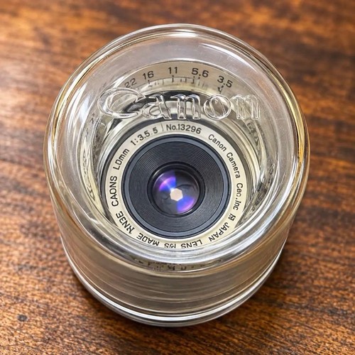 Canon 50mm lens - e,