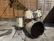 Honer Drum Kit With Cymbals