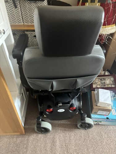 Drive electric wheelchair with - drive,