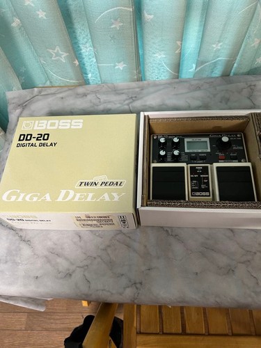Boss giga delay unit - dd-20,
