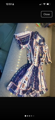 River island age - river,