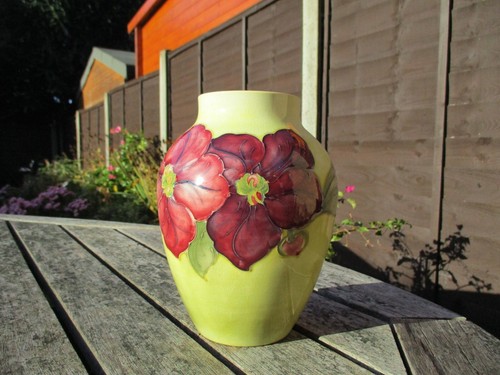 Moorcroft pottery clematis - .,