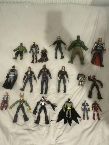 Marvel action figure bundle - dc,