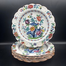  6 Antique Booths Pompadour