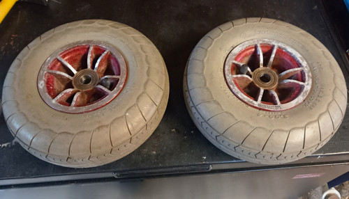 Mobility scooter front wheels - front,
