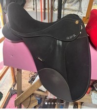 GFS Geneasis Dressage Saddle Black 17 Inch Adjustable