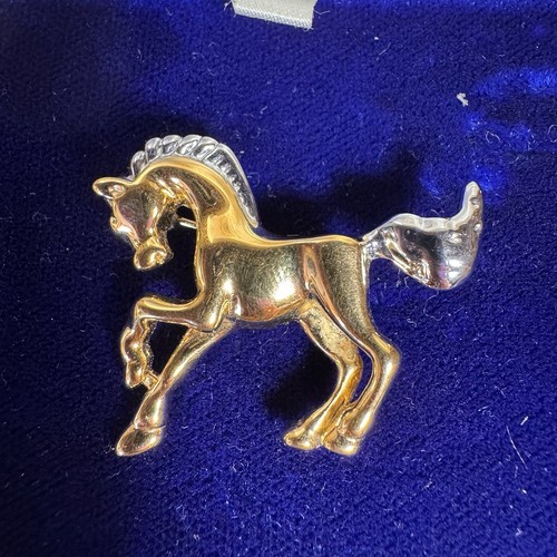 Vintage gold tone galloping - vintage,