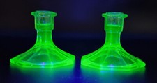 ANTIQUE ART DECO URANIUM/VASELINE GREEN GLASS CANDLESTICKS SET2/BAGLEY/UK/C1930