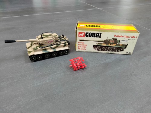Corgi toys 900 pzkpfw - -,