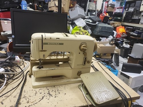 Bernina 730 sewing machine - sewing,