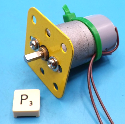 Low voltage motor with - , meccano