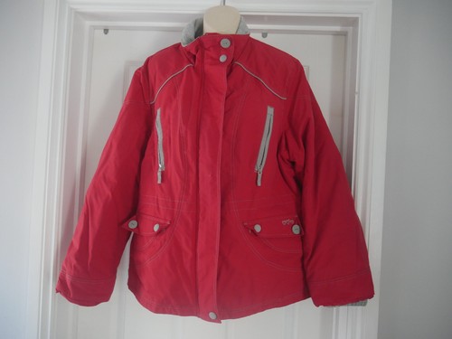 Per una red - una, coat