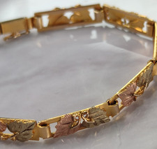 9ct Yellow Gold Black Hills Bracelet Tri Toned Leaves Hallmarked 18cm Long